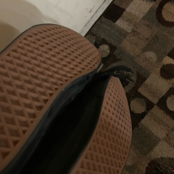 Brand new Vans Sk8- Hi - Picture 4 of 8